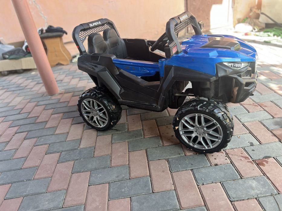 Машина продам де