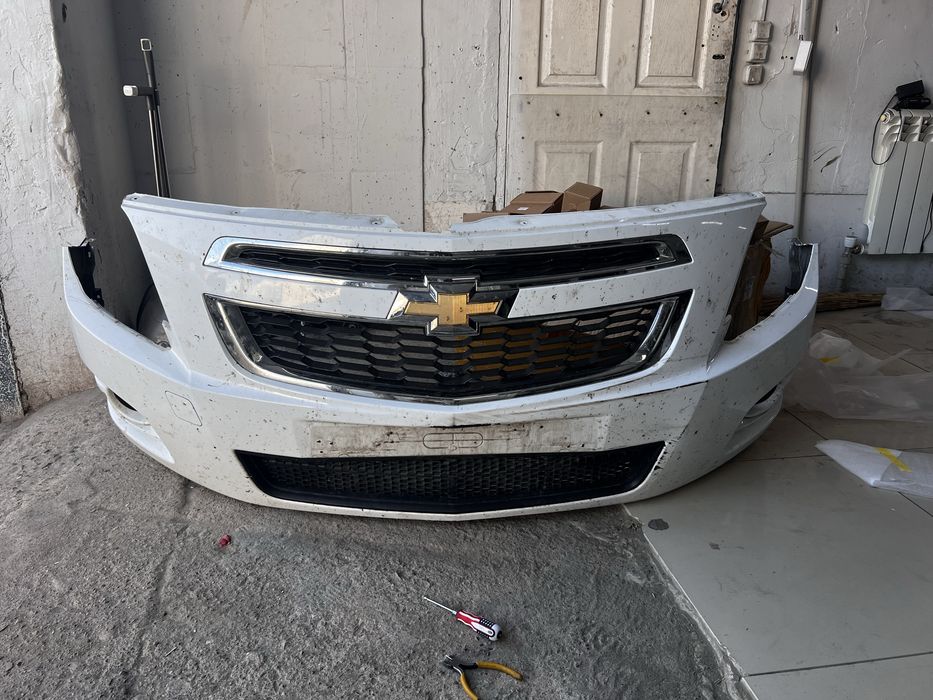 Продам оригинальный передний бампер Chevrolet Cobalt