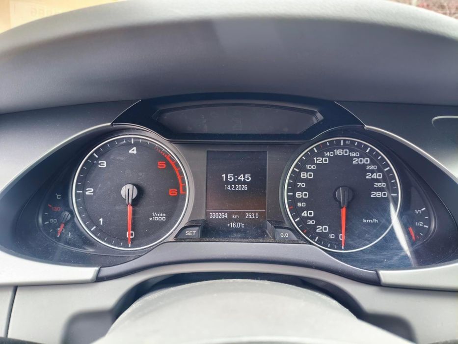 Audi A4 B8 2008.