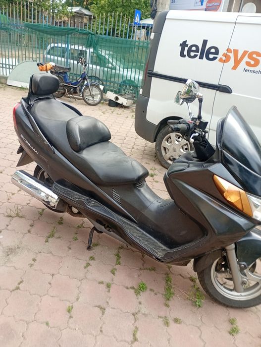 Suzuki burgman 400