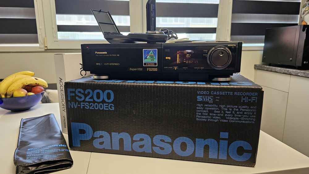 Panasonic NV-FS200 SVHS video recorder! *Колекционерски УНИКАТ *!