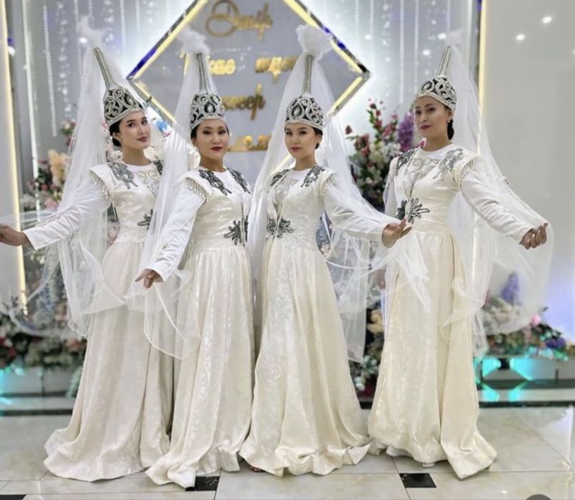 Танцевальные костюмы