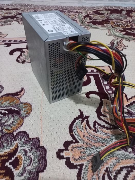 Блок питания HP 300W DPS-300AB-61 A Delta Electronics