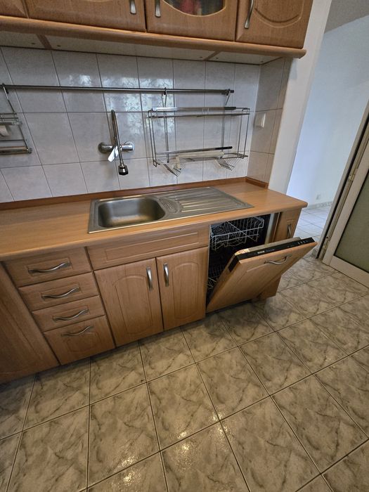 Продава 3-стаен кв. Изток, гр. Перник