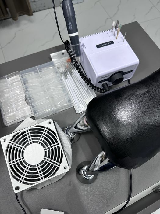 Маникюр набор сотилади