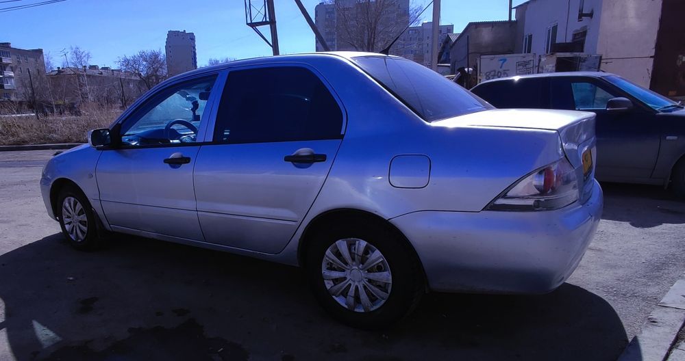 Легковые Автомобиль