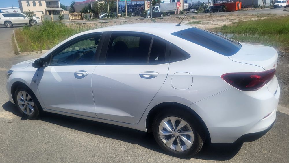 Chevrolet Onix 2023 г