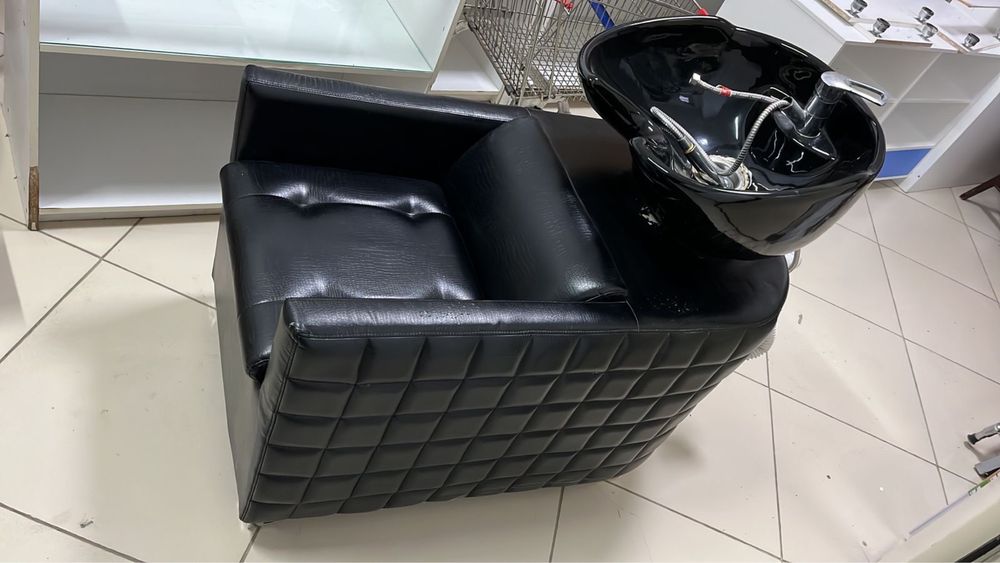 Продам мебели для Салона Парикмахер