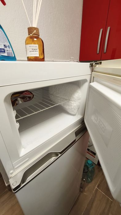 Frigider Sharp+congelator, super pret