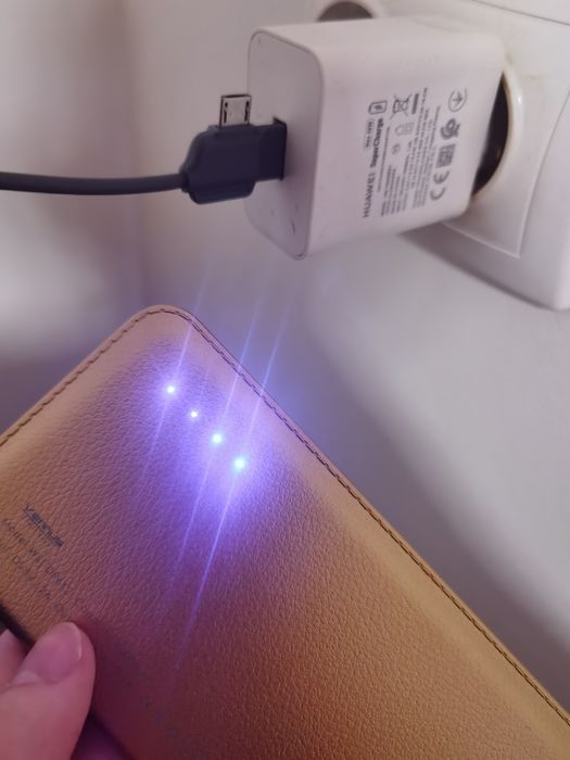 Baterie externă 8000mAh Vennus