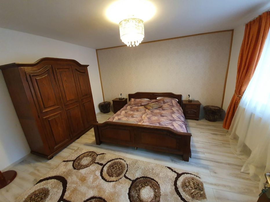 Inchiriez Studio la Casa in Ghimbav  2 Camere cu Bucatarie Open Space .