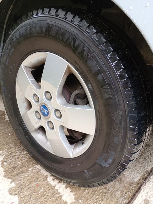 215 75 R16 CP anvelope allseasons duba, camper, Michelin Agilis Camping