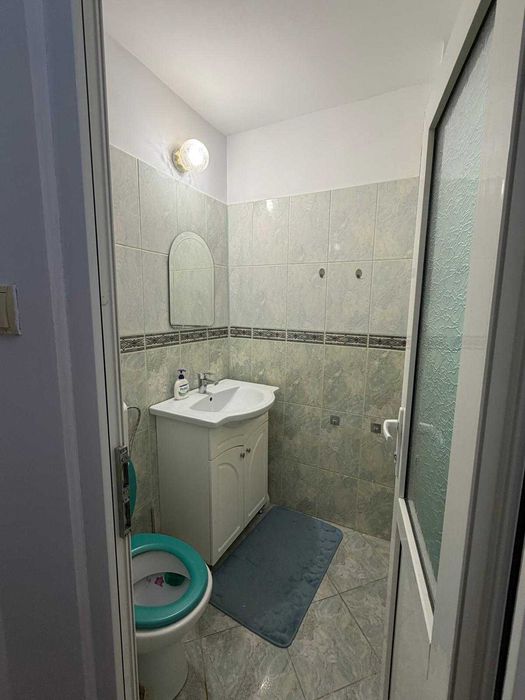 Inchiriez apt cu 3 camere