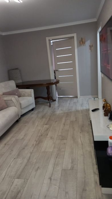 Продам квартиру !!