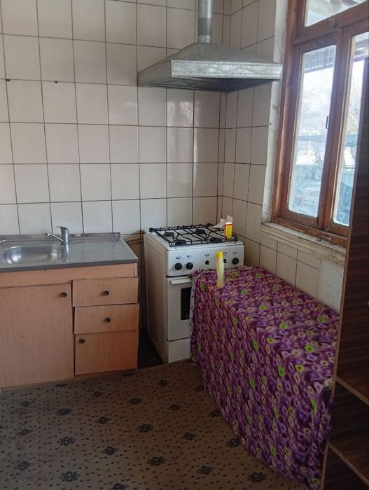 Сдаётся 2х ком квартира на 1 этаже, ор:5 мкр,Навруз, 13 школа