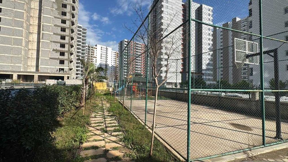• Готов за нанасяне апартамент 1+1 • Паркинг • Басейн • Мерсин, Турция