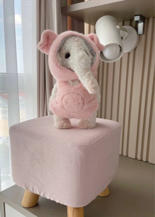 Ръчно изработена мека играчка слон