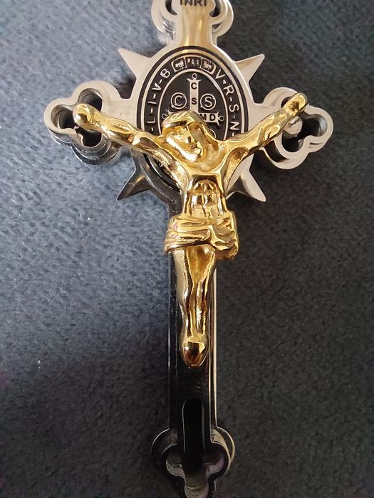 Кулон Inri Jesus