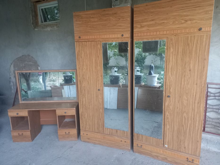 Спальный гарнитур