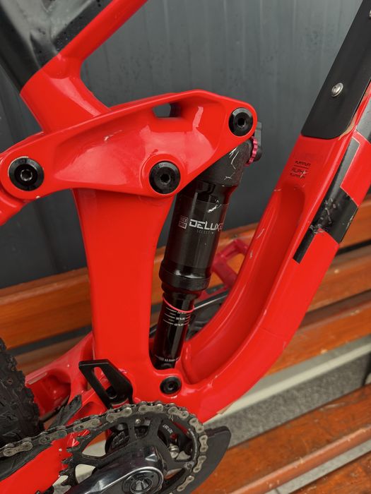 Планински велосипед Мекица Trek Slash 7 за скачане. 27,5/M
