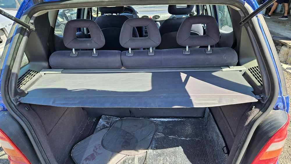 Mercedes A 140 на части