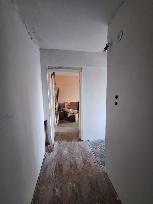 Продам 2ух комнат. квартиру в Риддере