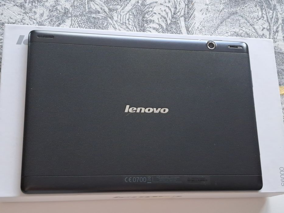 Таблет LENOVO S 6000 10''