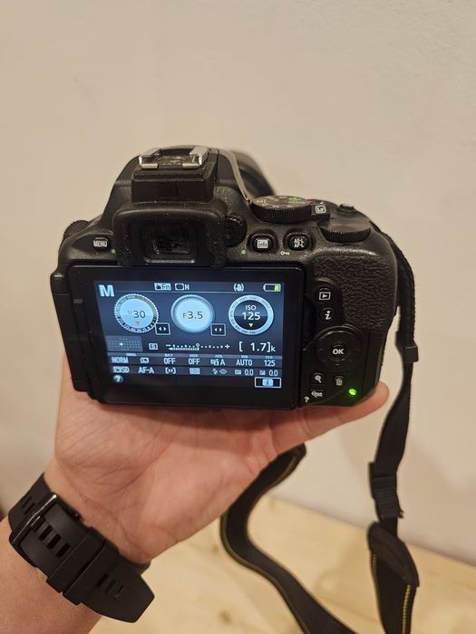 Camera Foto DSLR Nikon D5600 + obiectiv Nikon Nikkor 50 mm F1.8 AF ...