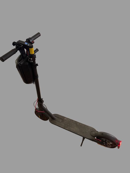 Vand trotineta electrica Xiaomi Mi Electric Scooter Pro 2