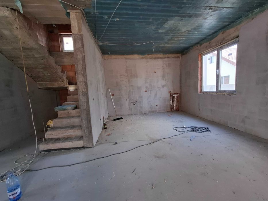 Pantelimon Ilfov,p+1,4 camere 3 bai dressing,335mp proprietate,asfalt,comision 0% pentru cumparator