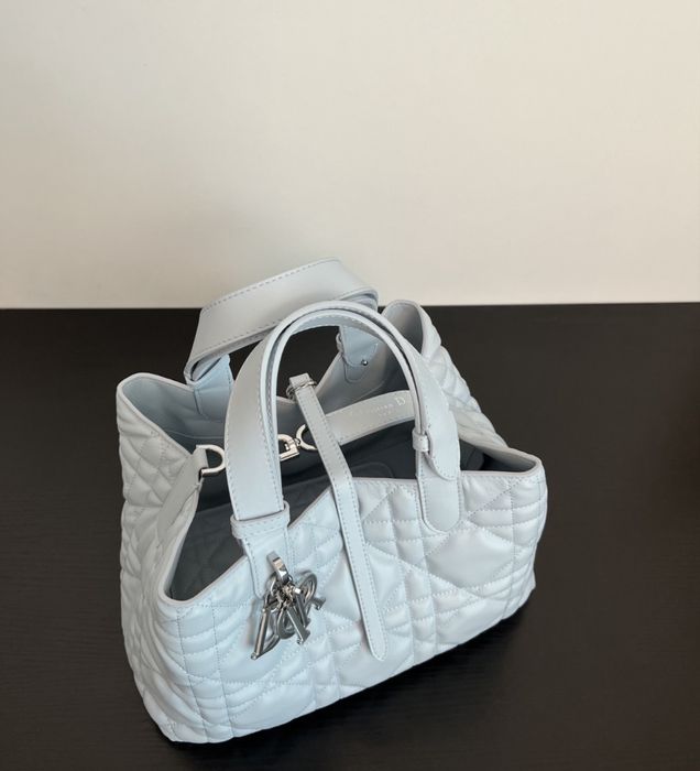 Dior чанта като нова
