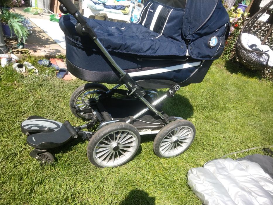 Маркова Детска количка