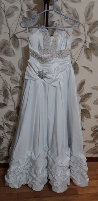 Свадебные платья