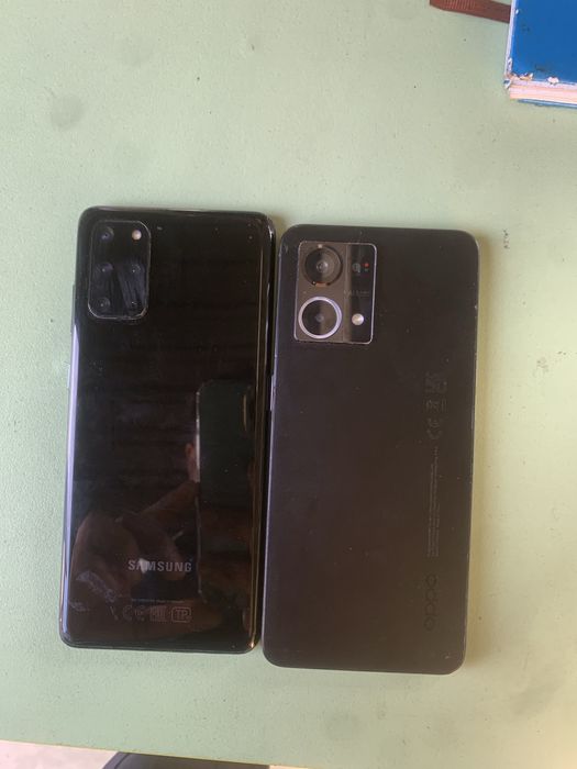 Продаю четыре телефона