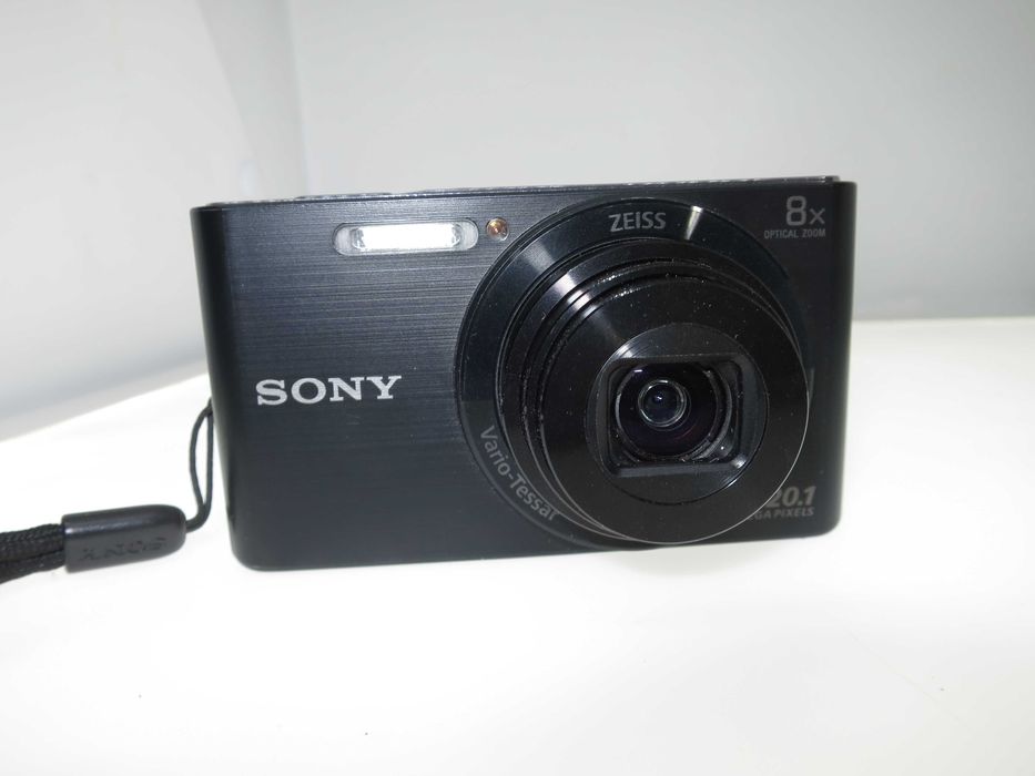 Sony Cyber-shot DSC W830 ултра компактен дигитален фотоапарат цифрова камера в отлчино състояние, пълен комплект,  работи перфектно