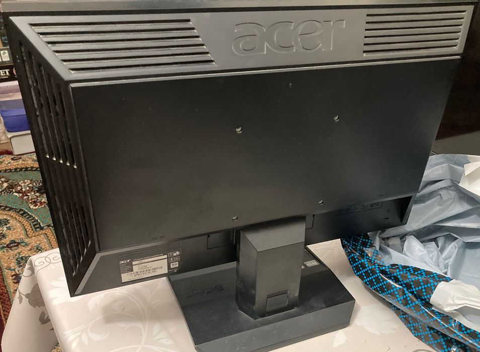 Монитор Acer V193W 19" б/у