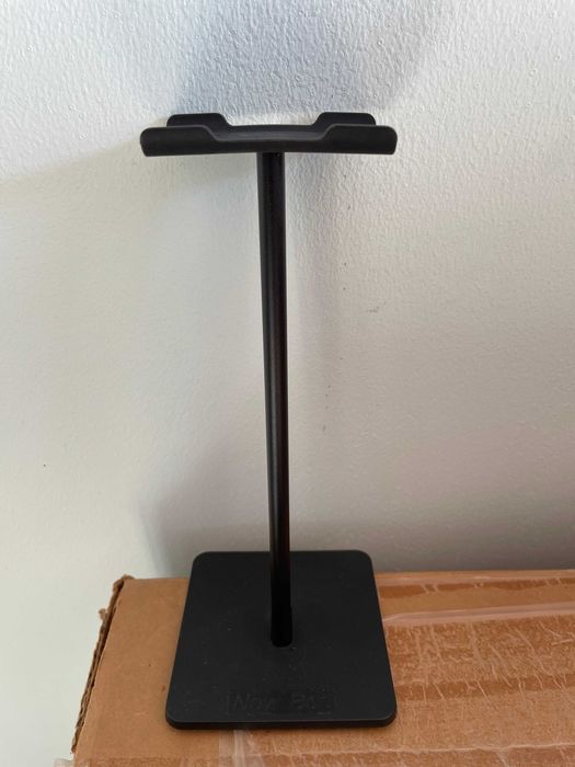 Стойка за Слушалки