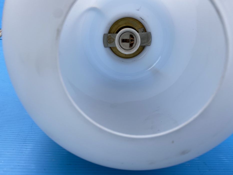 Дизайнерски полилей от дания 1970 - млечно стъкло