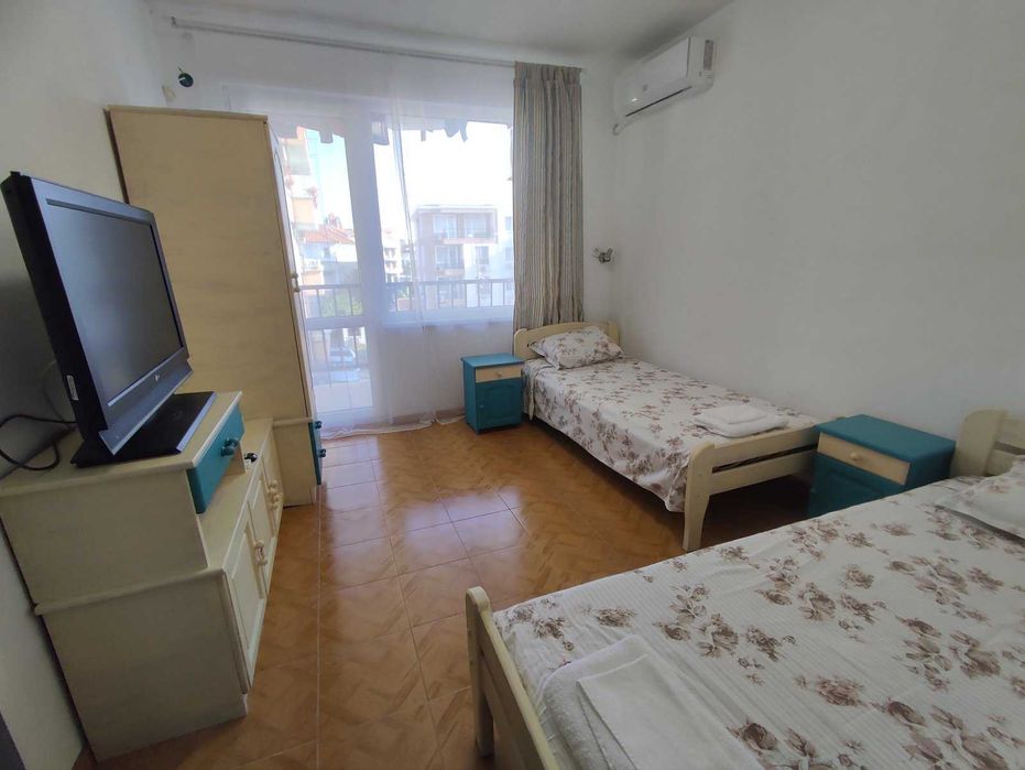 Тристаен Апартамент под наем Фамилия в Равда 100м от плажа