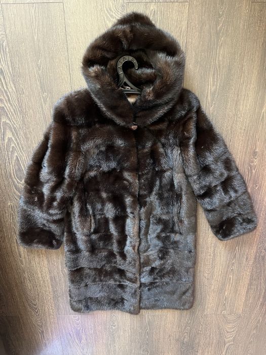 Продам норковую шубу