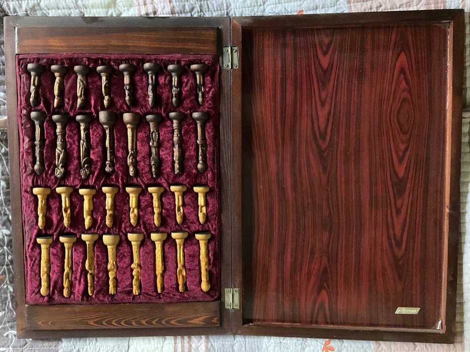 Шахматы ручная работа, резные фигурки из ореха