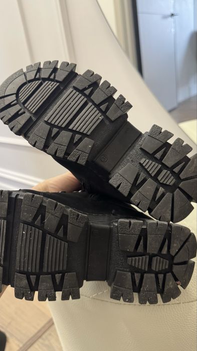 Зимние ботинки. Дешево