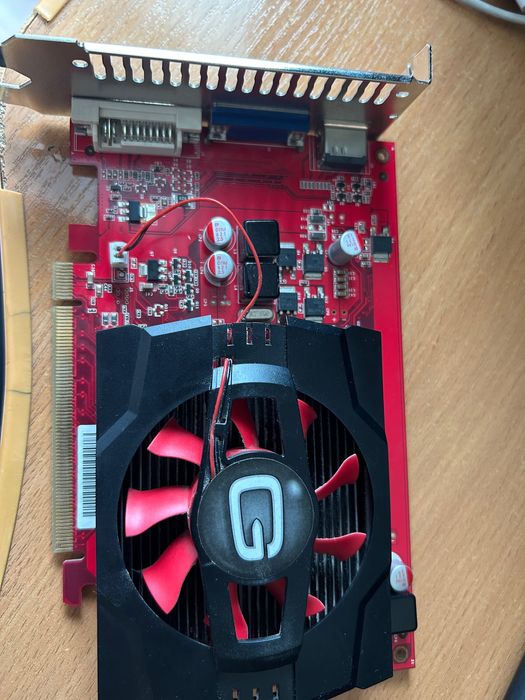 Видеокарта GT 240 (512mb)