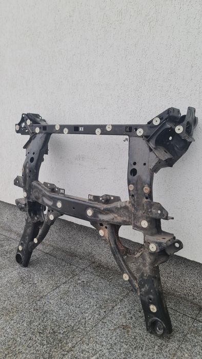 Punte fata cadru motor BMW 3 G20 G21 6877319 2x4 tracțiune spate