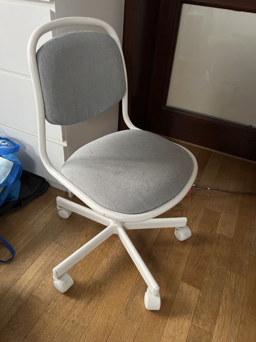 Birou si scaun copil sau copii