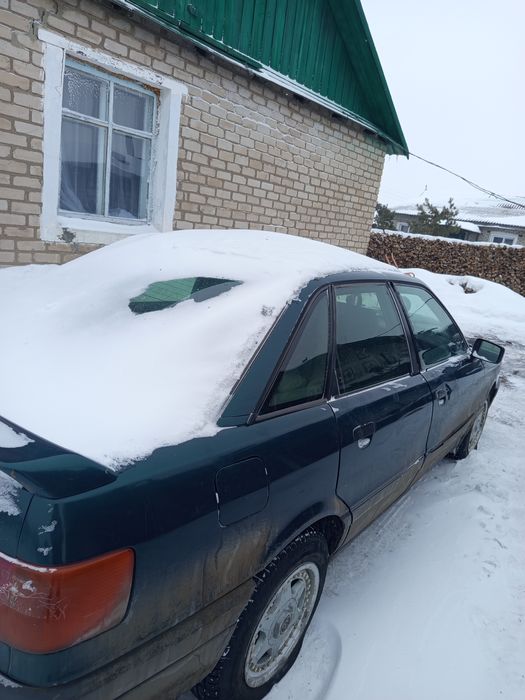 Ауди 90 в хорошем состоянии