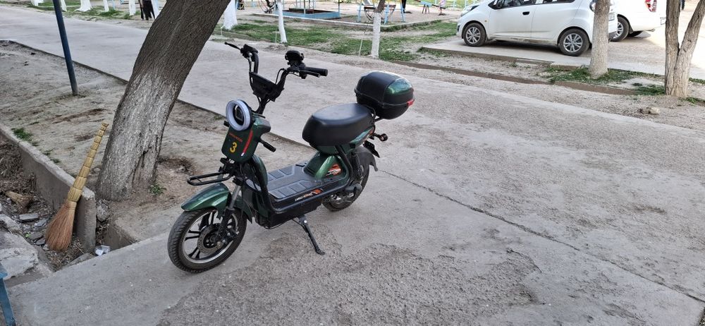 Электроскутер...
