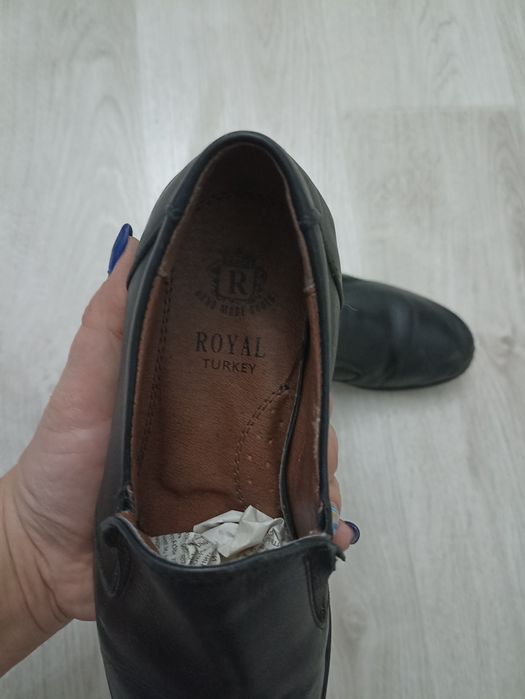 Продам кроссовки сапоги ботинки туфли