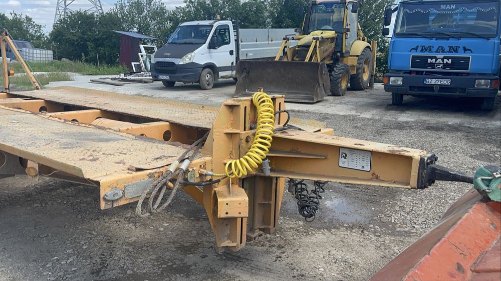 Trailer utilaje cu rampe