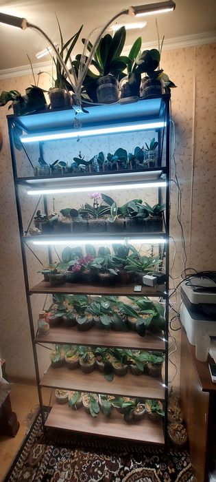 Продам стеллаж zeta